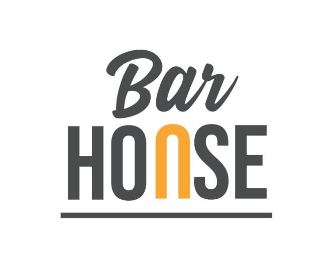 Barhouse Hostal
